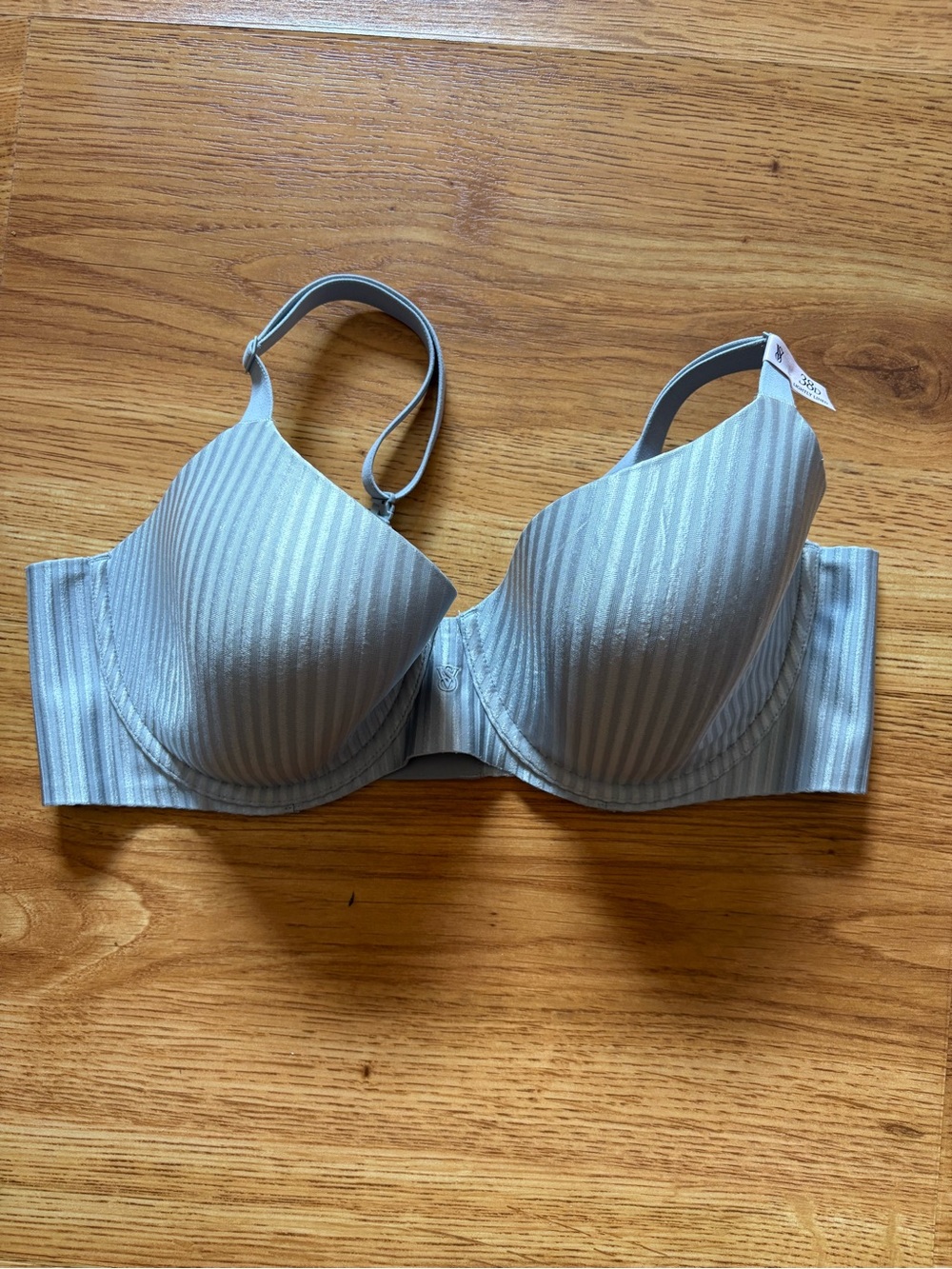 Victoria's Secret Lightly Lined Body By Victoria 38D NWOT